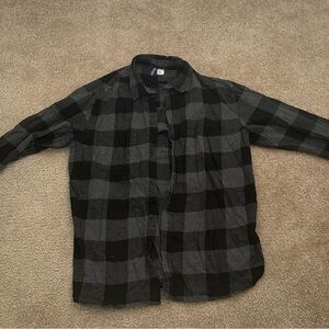 Black and Gray Plaid Button-Up Shirt